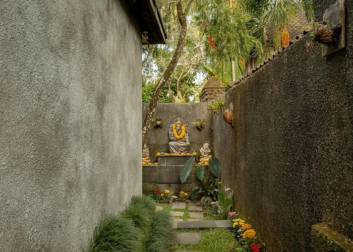 Bumbung Sari Villa *