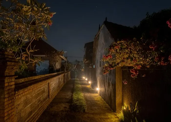 Bumbung Sari Villa *